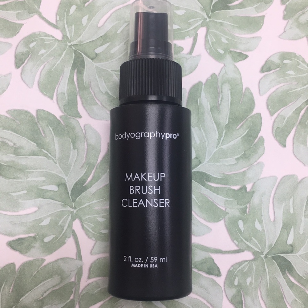 Bodyographypro MakeUp Brush Cleanser